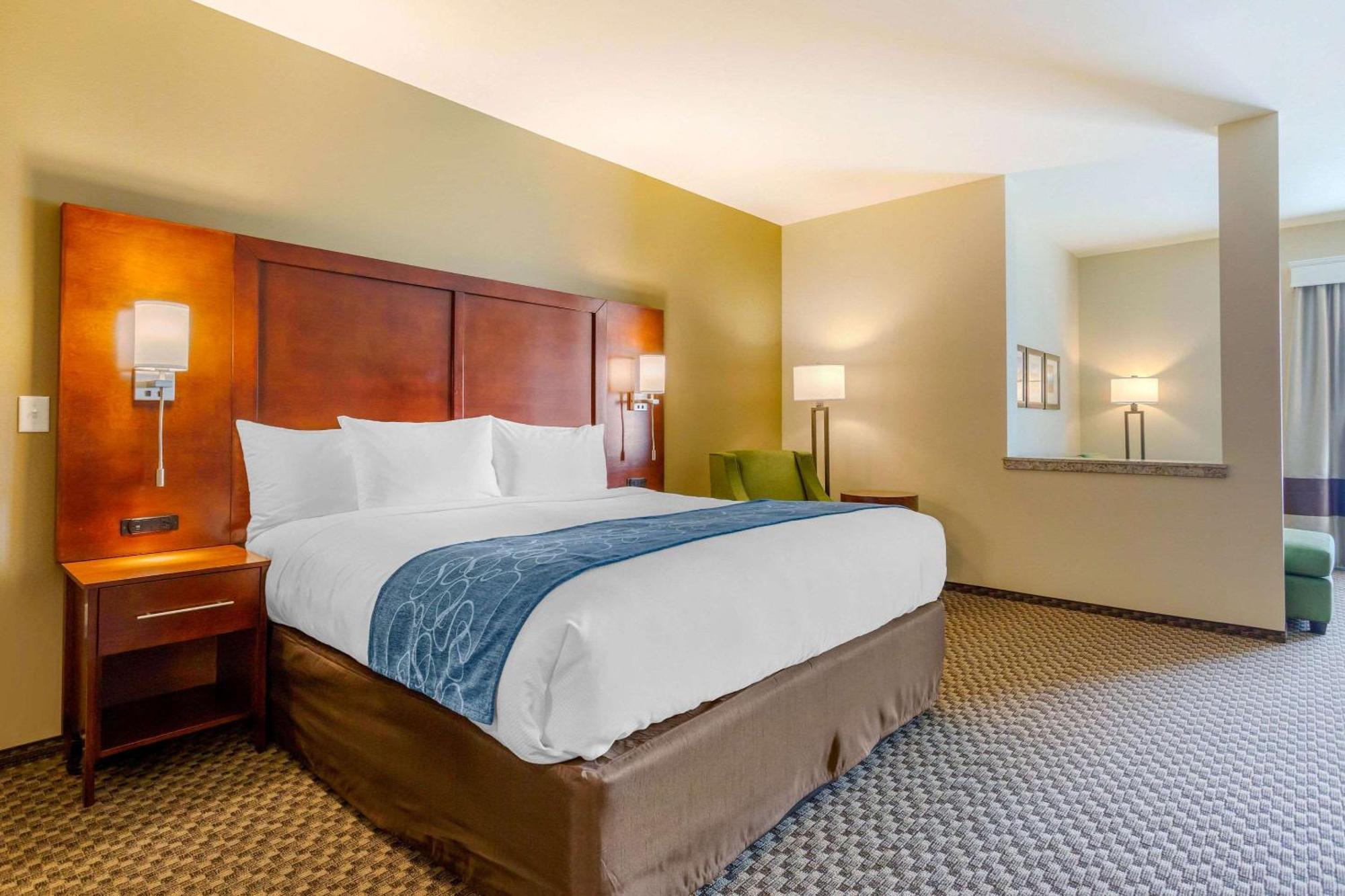 Comfort Suites Burlington Near I-5 Eksteriør billede