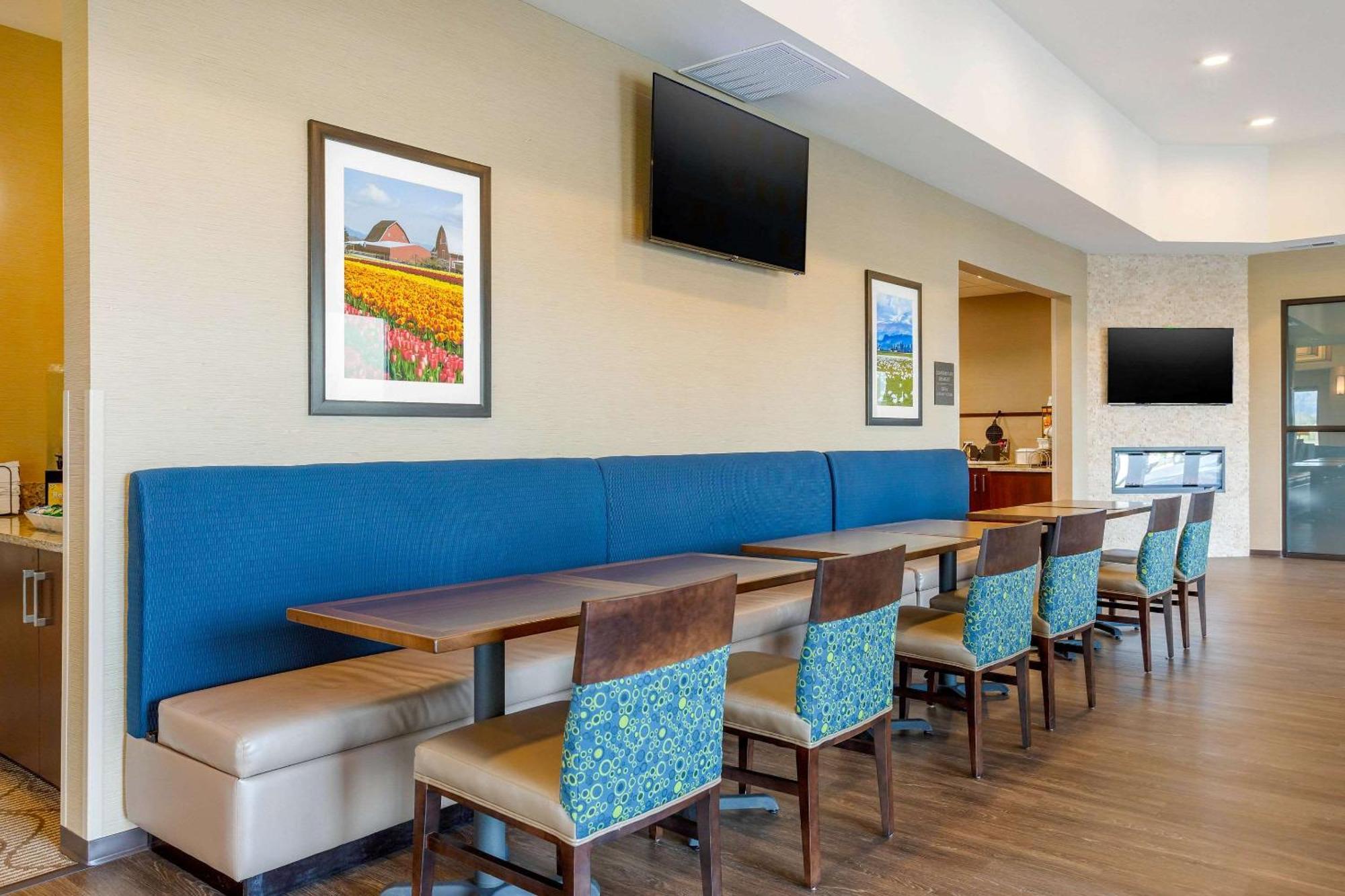 Comfort Suites Burlington Near I-5 Eksteriør billede